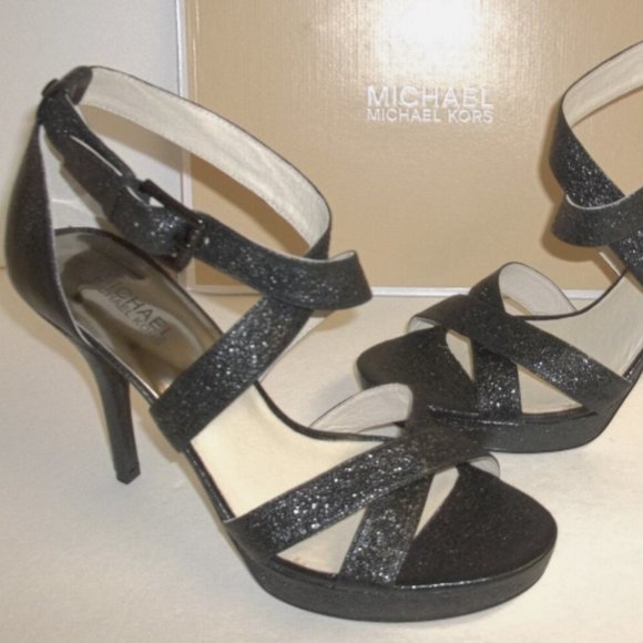 Michael Kors Size 8.5 M Evie Black Leather Sandals New Women's Shoes - Picture 1 of 6